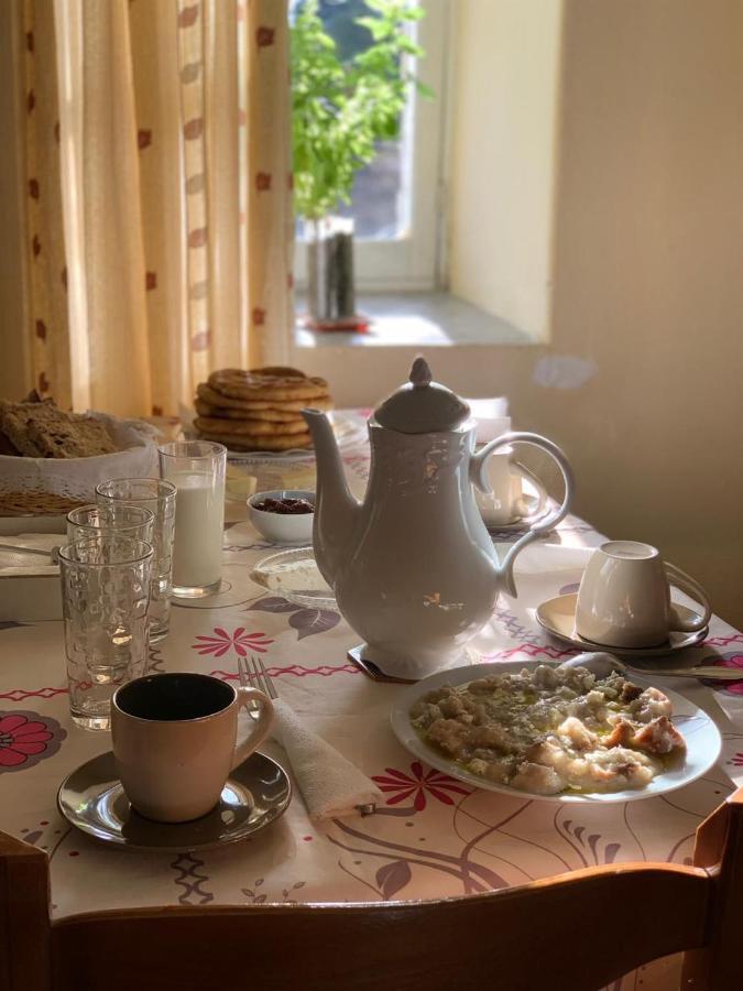 Lori'S Traditional House ジロカストラ エクステリア 写真